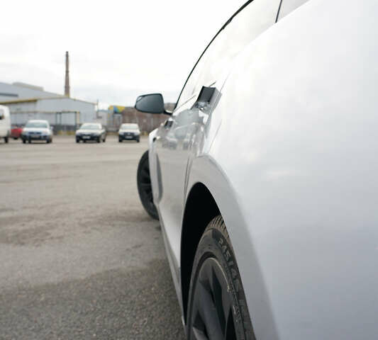 Серый Тесла Модель С, объемом двигателя 0 л и пробегом 125 тыс. км за 17500 $, фото 14 на Automoto.ua