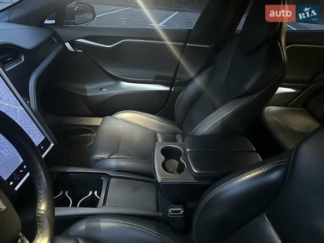 Серый Тесла Модель С, объемом двигателя 0 л и пробегом 182 тыс. км за 24900 $, фото 34 на Automoto.ua