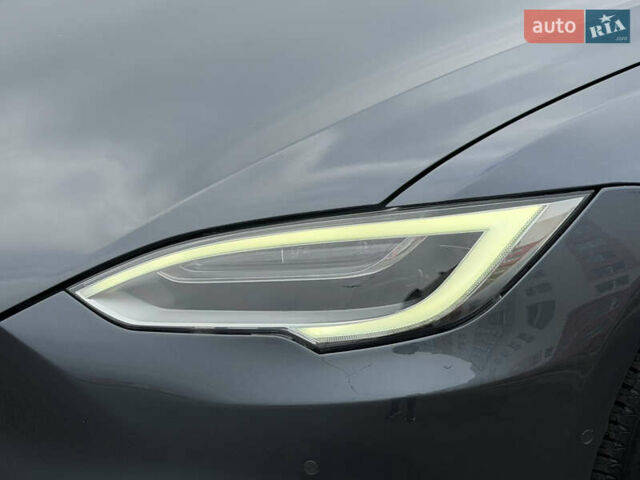 Серый Тесла Модель С, объемом двигателя 0 л и пробегом 68 тыс. км за 23999 $, фото 11 на Automoto.ua
