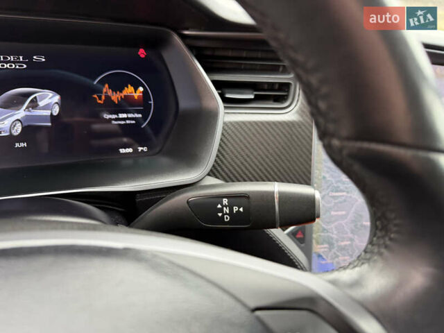 Серый Тесла Модель С, объемом двигателя 0 л и пробегом 68 тыс. км за 23999 $, фото 45 на Automoto.ua