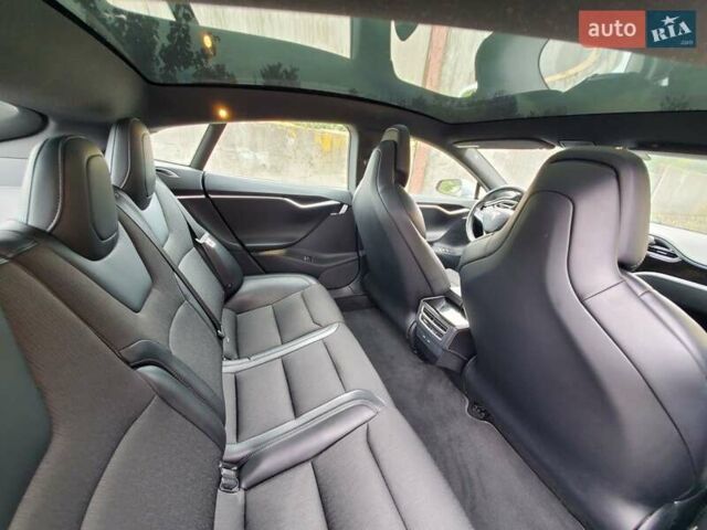 Серый Тесла Модель С, объемом двигателя 0 л и пробегом 230 тыс. км за 16300 $, фото 5 на Automoto.ua