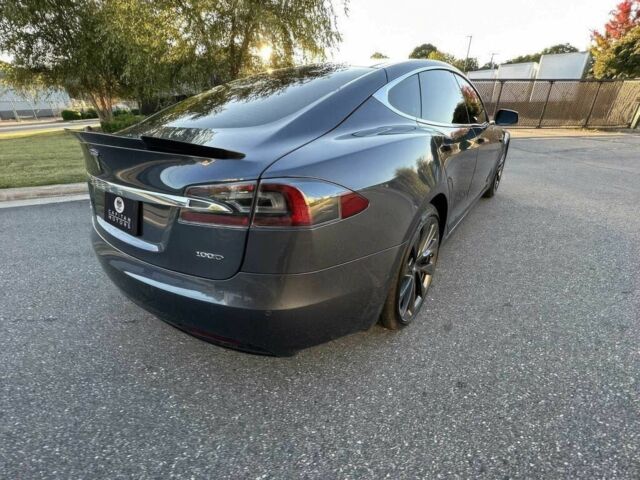 Серый Тесла Модель С, объемом двигателя 0 л и пробегом 45 тыс. км за 7400 $, фото 6 на Automoto.ua