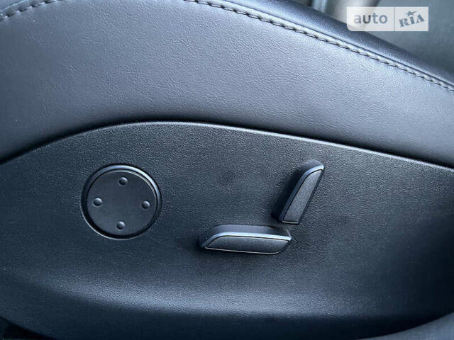 Серый Тесла Модель С, объемом двигателя 0 л и пробегом 145 тыс. км за 24900 $, фото 20 на Automoto.ua