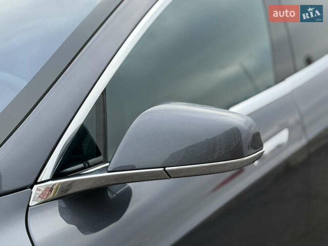 Серый Тесла Модель С, объемом двигателя 0 л и пробегом 68 тыс. км за 23999 $, фото 27 на Automoto.ua