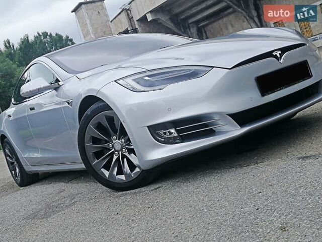Тесла Модель С 2018 у Івано-Франківську на Automoto.ua Сірий Тесла Модель С, об'ємом двигуна 0 л та пробігом 75 тис. км за 34950 $, фото 7 на Automoto.ua