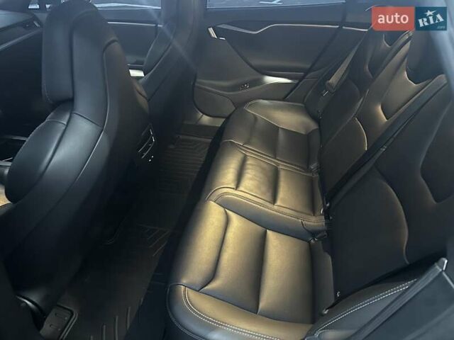 Серый Тесла Модель С, объемом двигателя 0 л и пробегом 182 тыс. км за 24900 $, фото 33 на Automoto.ua