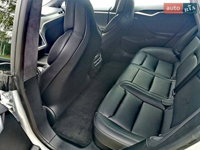 Сірий Тесла Модель С, об'ємом двигуна 0 л та пробігом 75 тис. км за 34950 $, фото 24 на Automoto.ua