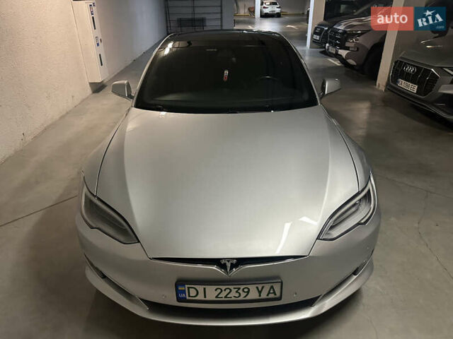 Серый Тесла Модель С, объемом двигателя 0 л и пробегом 151 тыс. км за 19800 $, фото 4 на Automoto.ua