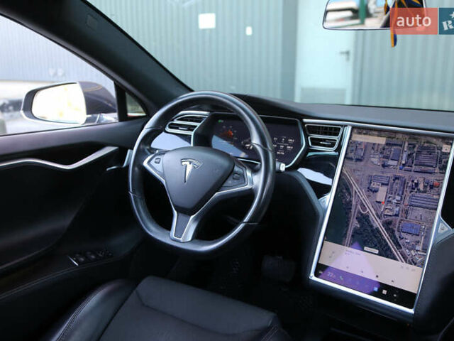 Серый Тесла Модель С, объемом двигателя 0 л и пробегом 98 тыс. км за 20000 $, фото 10 на Automoto.ua