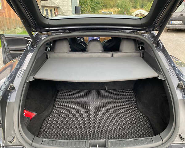 Сірий Тесла Модель С, об'ємом двигуна 0 л та пробігом 147 тис. км за 15300 $, фото 5 на Automoto.ua