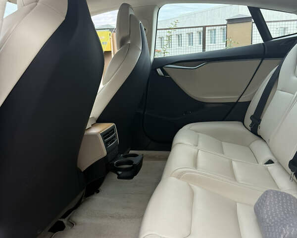 Сірий Тесла Модель С, об'ємом двигуна 0 л та пробігом 182 тис. км за 18300 $, фото 11 на Automoto.ua