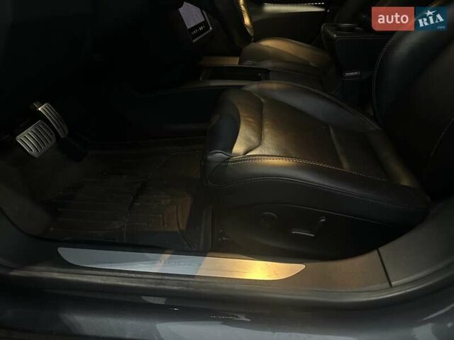 Серый Тесла Модель С, объемом двигателя 0 л и пробегом 182 тыс. км за 24900 $, фото 30 на Automoto.ua