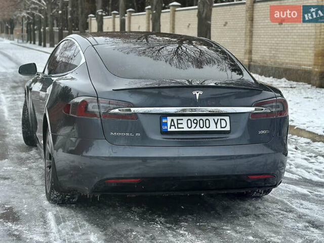 Сірий Тесла Модель С, об'ємом двигуна 0 л та пробігом 124 тис. км за 24900 $, фото 10 на Automoto.ua