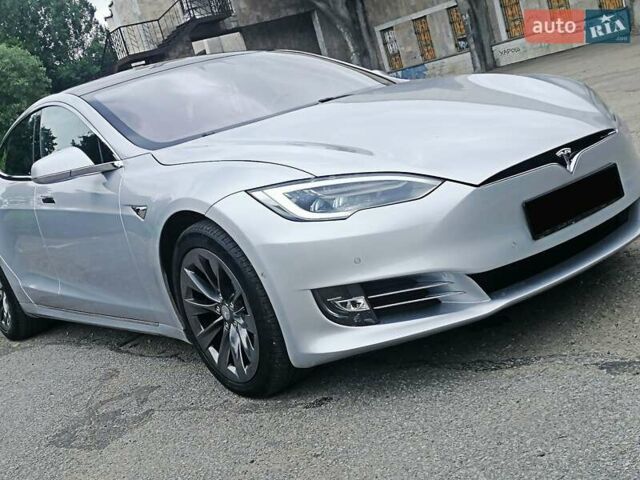 Тесла Модель С 2018 у Івано-Франківську на Automoto.ua Сірий Тесла Модель С, об'ємом двигуна 0 л та пробігом 75 тис. км за 34950 $, фото 17 на Automoto.ua