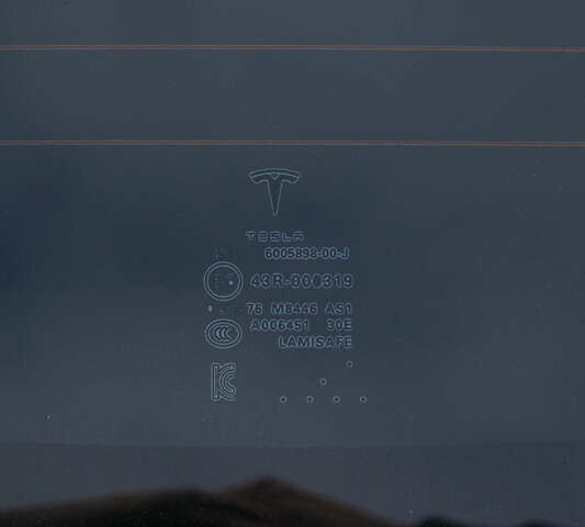 Серый Тесла Модель С, объемом двигателя 0 л и пробегом 125 тыс. км за 17500 $, фото 28 на Automoto.ua