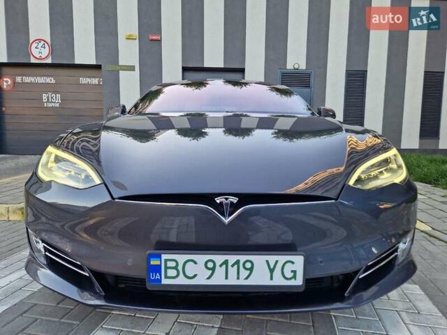 Серый Тесла Модель С, объемом двигателя 0 л и пробегом 100 тыс. км за 25500 $, фото 42 на Automoto.ua
