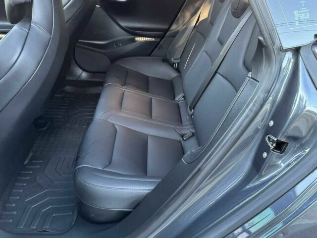 Сірий Тесла Модель С, об'ємом двигуна 0 л та пробігом 33 тис. км за 18000 $, фото 12 на Automoto.ua