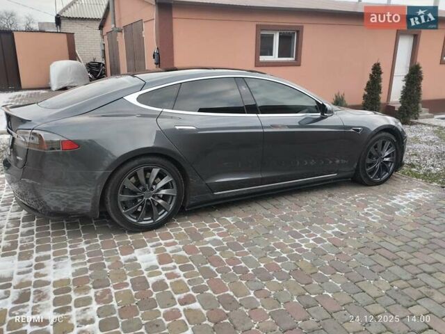 Сірий Тесла Модель С, об'ємом двигуна 0 л та пробігом 115 тис. км за 25000 $, фото 4 на Automoto.ua