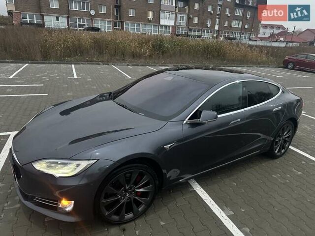 Серый Тесла Модель С, объемом двигателя 0 л и пробегом 182 тыс. км за 24900 $, фото 11 на Automoto.ua