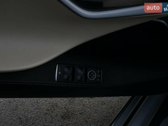 Серый Тесла Модель С, объемом двигателя 0 л и пробегом 125 тыс. км за 17500 $, фото 42 на Automoto.ua