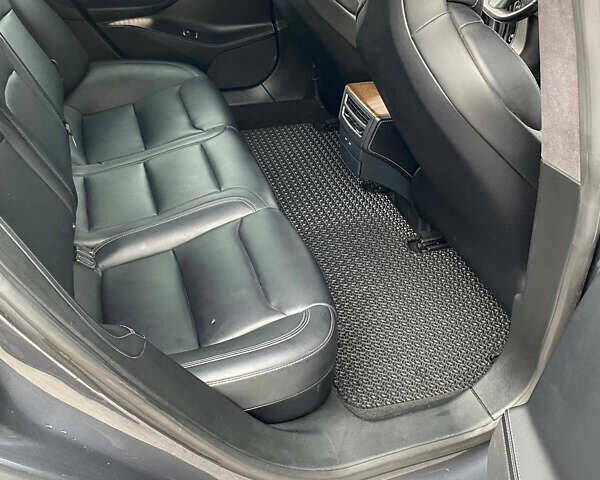 Сірий Тесла Модель С, об'ємом двигуна 0 л та пробігом 147 тис. км за 15300 $, фото 3 на Automoto.ua