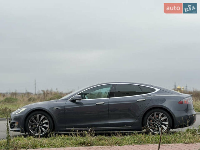 Серый Тесла Модель С, объемом двигателя 0 л и пробегом 68 тыс. км за 23999 $, фото 7 на Automoto.ua