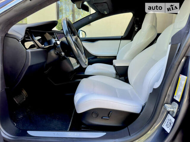 Серый Тесла Модель С, объемом двигателя 0 л и пробегом 76 тыс. км за 35300 $, фото 52 на Automoto.ua