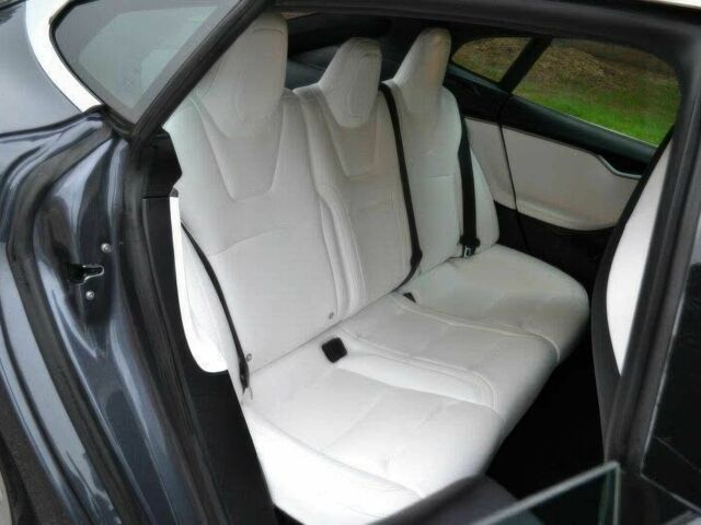 Сірий Тесла Модель С, об'ємом двигуна 0 л та пробігом 30 тис. км за 10300 $, фото 9 на Automoto.ua