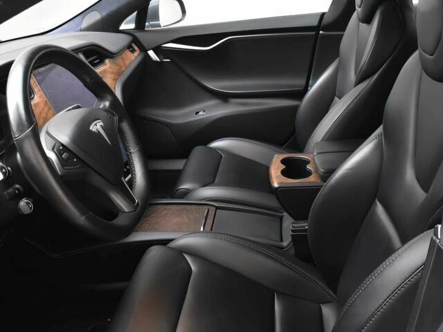 Сірий Тесла Модель С, об'ємом двигуна 0 л та пробігом 35 тис. км за 14000 $, фото 8 на Automoto.ua