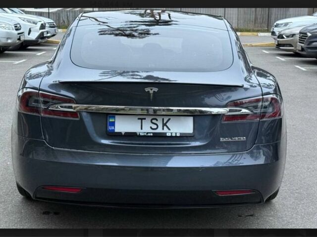 Серый Тесла Модель С, объемом двигателя 0 л и пробегом 146 тыс. км за 29500 $, фото 2 на Automoto.ua