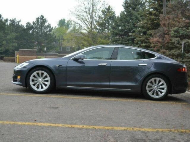 Сірий Тесла Модель С, об'ємом двигуна 0 л та пробігом 30 тис. км за 10300 $, фото 5 на Automoto.ua