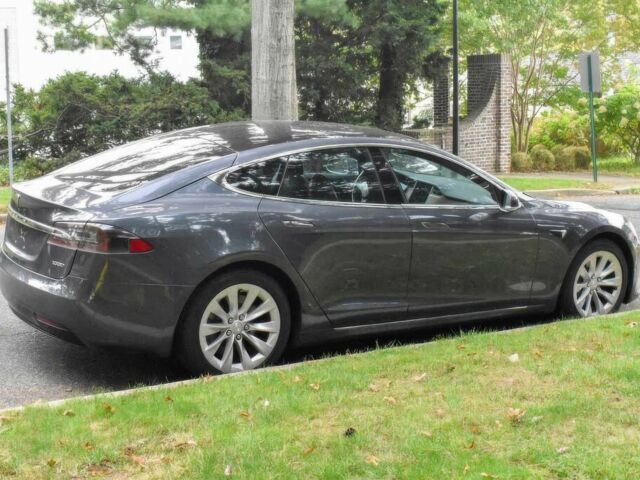 Сірий Тесла Модель С, об'ємом двигуна 0 л та пробігом 35 тис. км за 14000 $, фото 5 на Automoto.ua