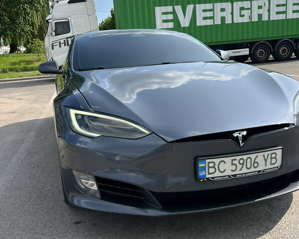 Сірий Тесла Модель С, об'ємом двигуна 0 л та пробігом 188 тис. км за 25999 $, фото 9 на Automoto.ua
