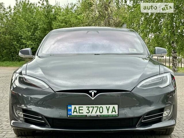 Сірий Тесла Модель С, об'ємом двигуна 0 л та пробігом 43 тис. км за 37800 $, фото 19 на Automoto.ua