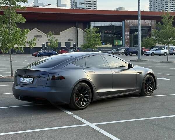Серый Тесла Модель С, объемом двигателя 0 л и пробегом 130 тыс. км за 23999 $, фото 2 на Automoto.ua