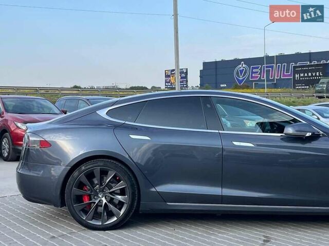 Серый Тесла Модель С, объемом двигателя 0 л и пробегом 113 тыс. км за 25590 $, фото 5 на Automoto.ua