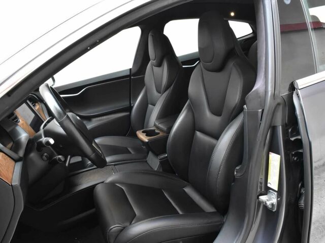 Сірий Тесла Модель С, об'ємом двигуна 0 л та пробігом 35 тис. км за 14000 $, фото 7 на Automoto.ua