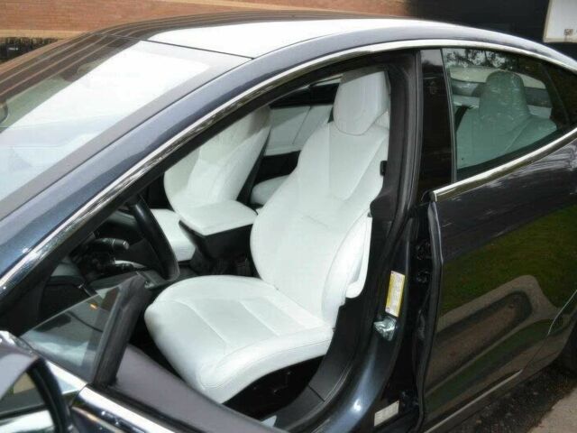 Сірий Тесла Модель С, об'ємом двигуна 0 л та пробігом 30 тис. км за 10300 $, фото 7 на Automoto.ua