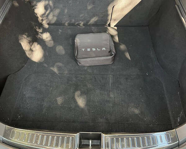 Сірий Тесла Модель С, об'ємом двигуна 0 л та пробігом 147 тис. км за 29000 $, фото 2 на Automoto.ua