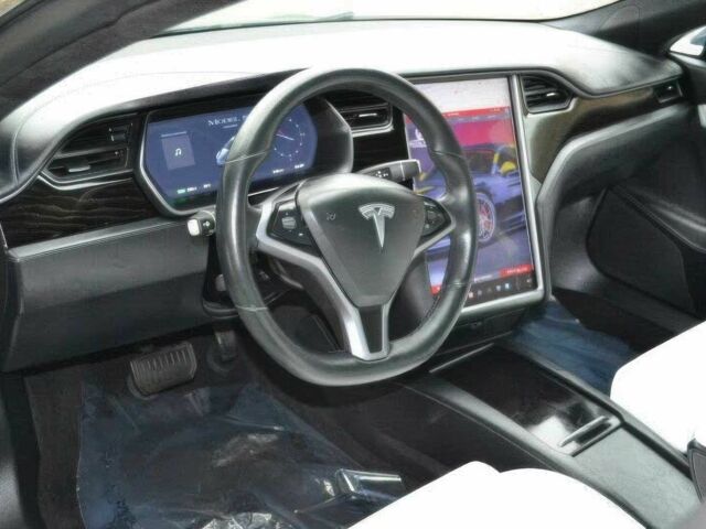 Сірий Тесла Модель С, об'ємом двигуна 0 л та пробігом 30 тис. км за 10300 $, фото 6 на Automoto.ua