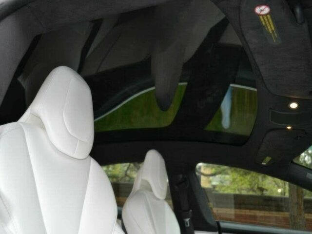 Сірий Тесла Модель С, об'ємом двигуна 0 л та пробігом 30 тис. км за 10300 $, фото 8 на Automoto.ua