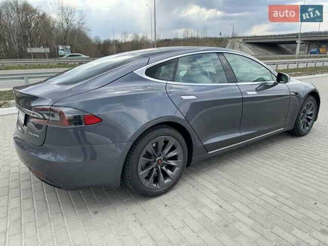 Серый Тесла Модель С, объемом двигателя 0 л и пробегом 62 тыс. км за 30500 $, фото 10 на Automoto.ua