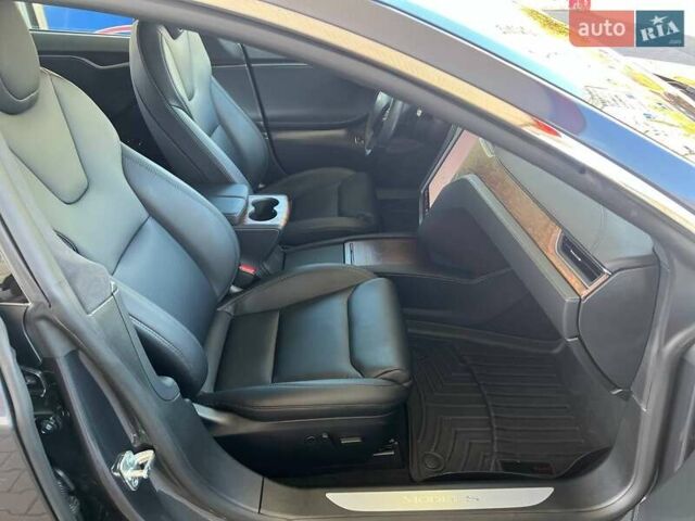Тесла Модель С 2020 в Одессе на Automoto.ua Серый Тесла Модель С, объемом двигателя 0 л и пробегом 71 тыс. км за 29900 $, фото 20 на Automoto.ua