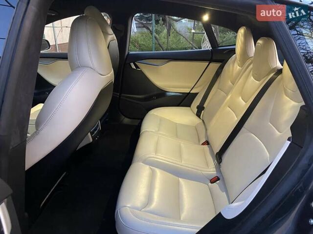 Серый Тесла Модель С, объемом двигателя 0 л и пробегом 62 тыс. км за 30500 $, фото 24 на Automoto.ua