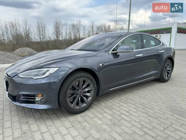 Серый Тесла Модель С, объемом двигателя 0 л и пробегом 62 тыс. км за 30500 $, фото 17 на Automoto.ua