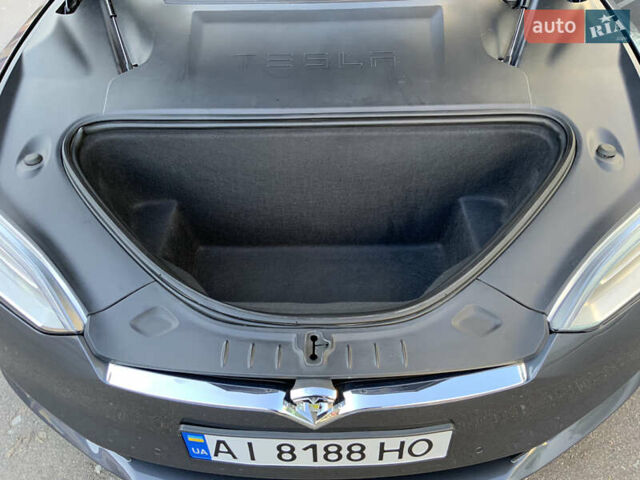 Тесла Модель С 2020 у Києві на Automoto.ua Сірий Тесла Модель С, об'ємом двигуна 0 л та пробігом 33 тис. км за 39000 $, фото 30 на Automoto.ua