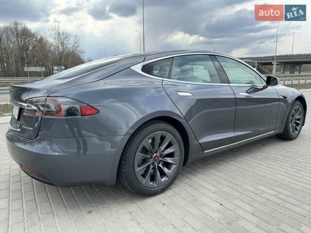 Серый Тесла Модель С, объемом двигателя 0 л и пробегом 62 тыс. км за 30500 $, фото 9 на Automoto.ua