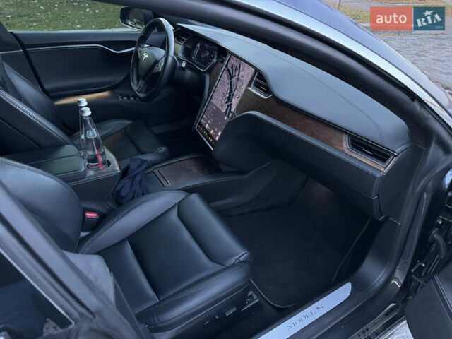 Серый Тесла Модель С, объемом двигателя 0 л и пробегом 80 тыс. км за 35500 $, фото 9 на Automoto.ua