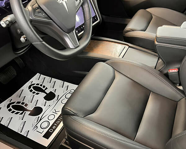 Тесла Модель С 2020 в Ивано-Франковске на Automoto.ua Серый Тесла Модель С, объемом двигателя 0 л и пробегом 25 тыс. км за 35000 $, фото 6 на Automoto.ua