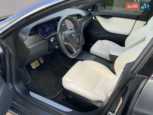 Тесла Модель С 2020 у Києві на Automoto.ua Сірий Тесла Модель С, об'ємом двигуна 0 л та пробігом 33 тис. км за 39000 $, фото 10 на Automoto.ua